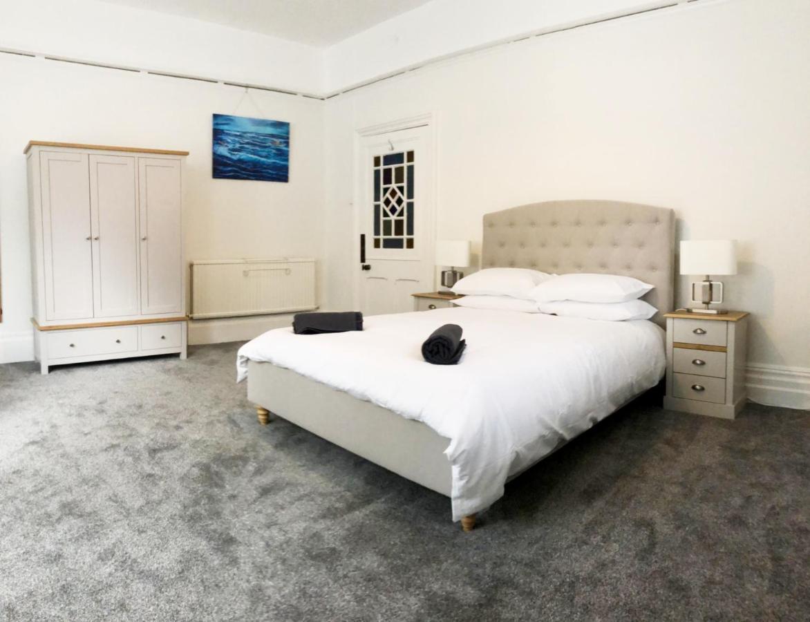 Summer Breeze. 3-Bed Apartment Close To The Beach Μπόρνμουθ Εξωτερικό φωτογραφία